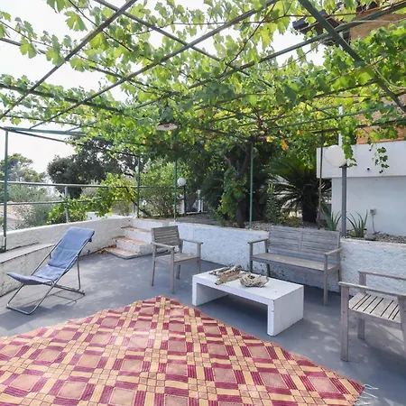 2 Bedroom Amazing Home In Staletti