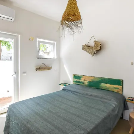 2 Bedroom Amazing Home In Staletti * Stalettì