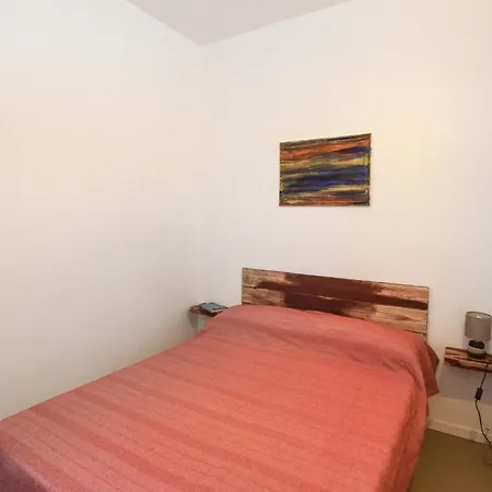 2 Bedroom Amazing Home In Staletti Casa de Férias *